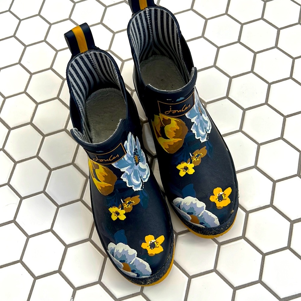 Joules Wellibob Short Height Rainboots Floral